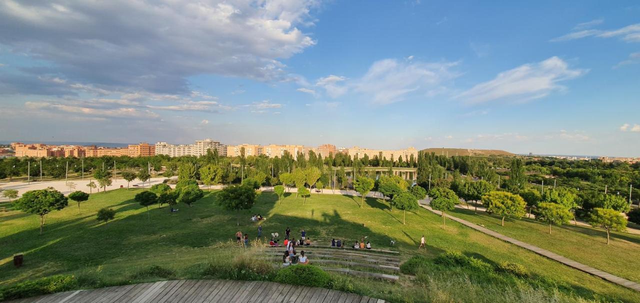 Residencial En Madrid Alquiler De Corta Estancia No Turistico Dış mekan fotoğraf