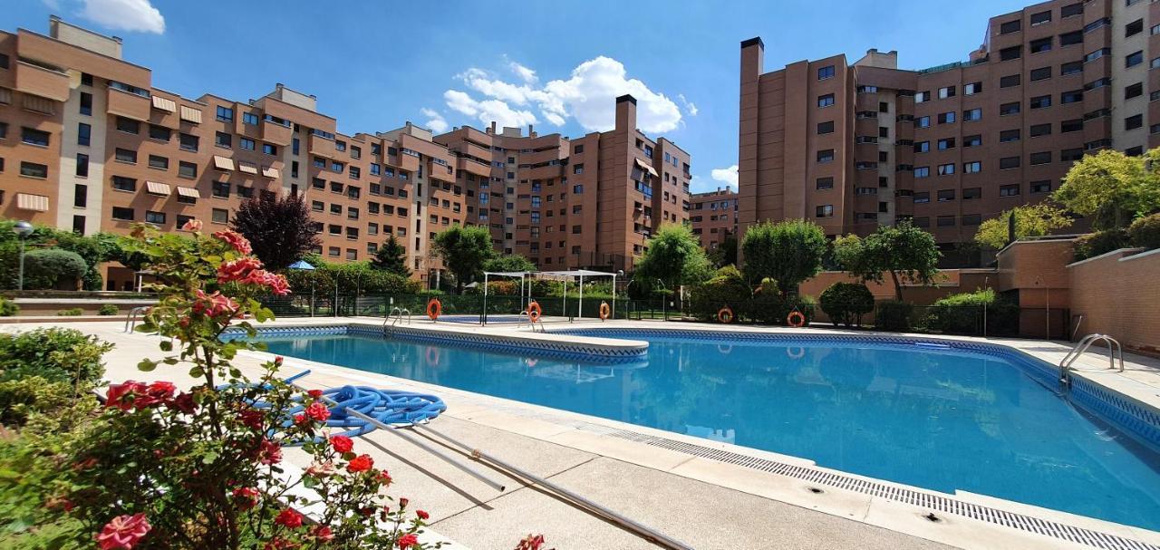 Residencial En Madrid Alquiler De Corta Estancia No Turistico Dış mekan fotoğraf