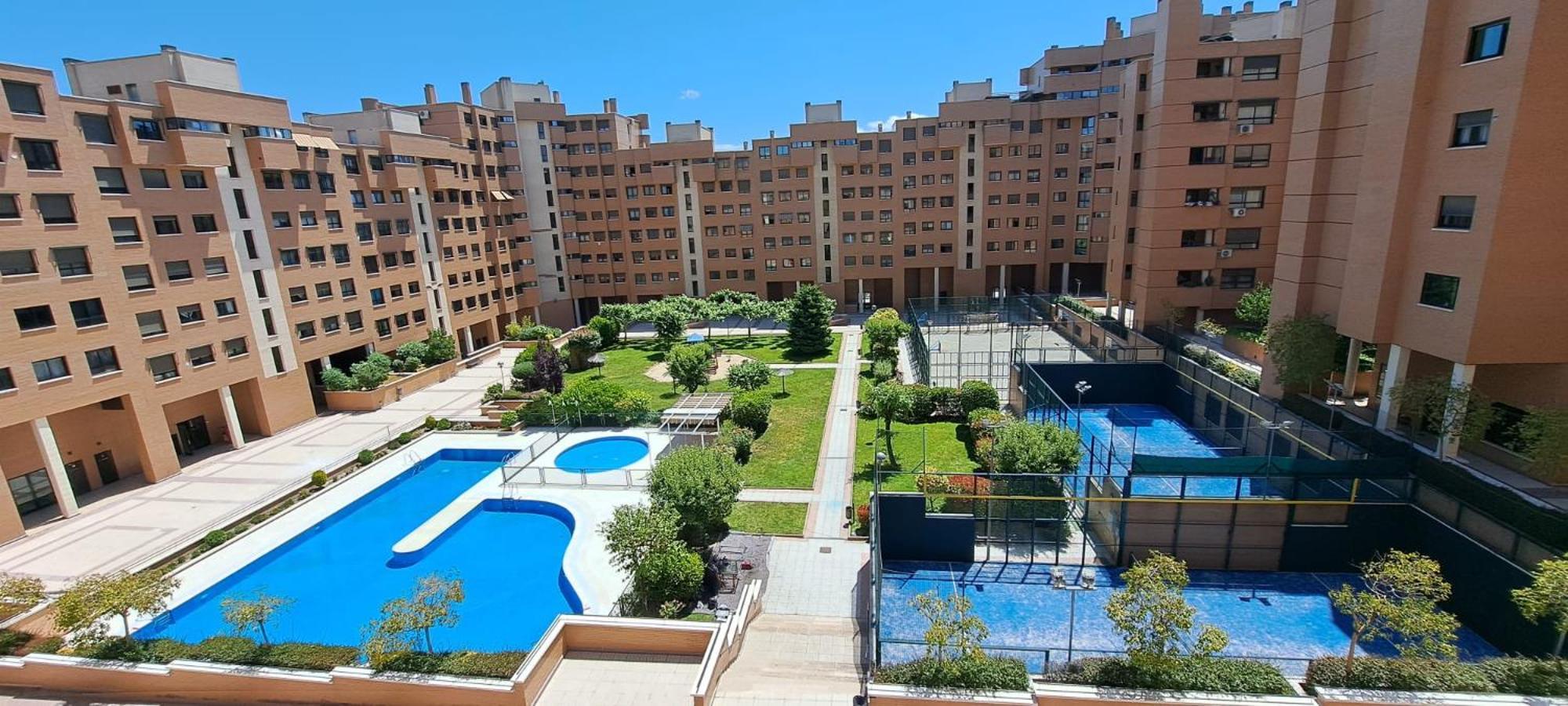 Residencial En Madrid Alquiler De Corta Estancia No Turistico Dış mekan fotoğraf